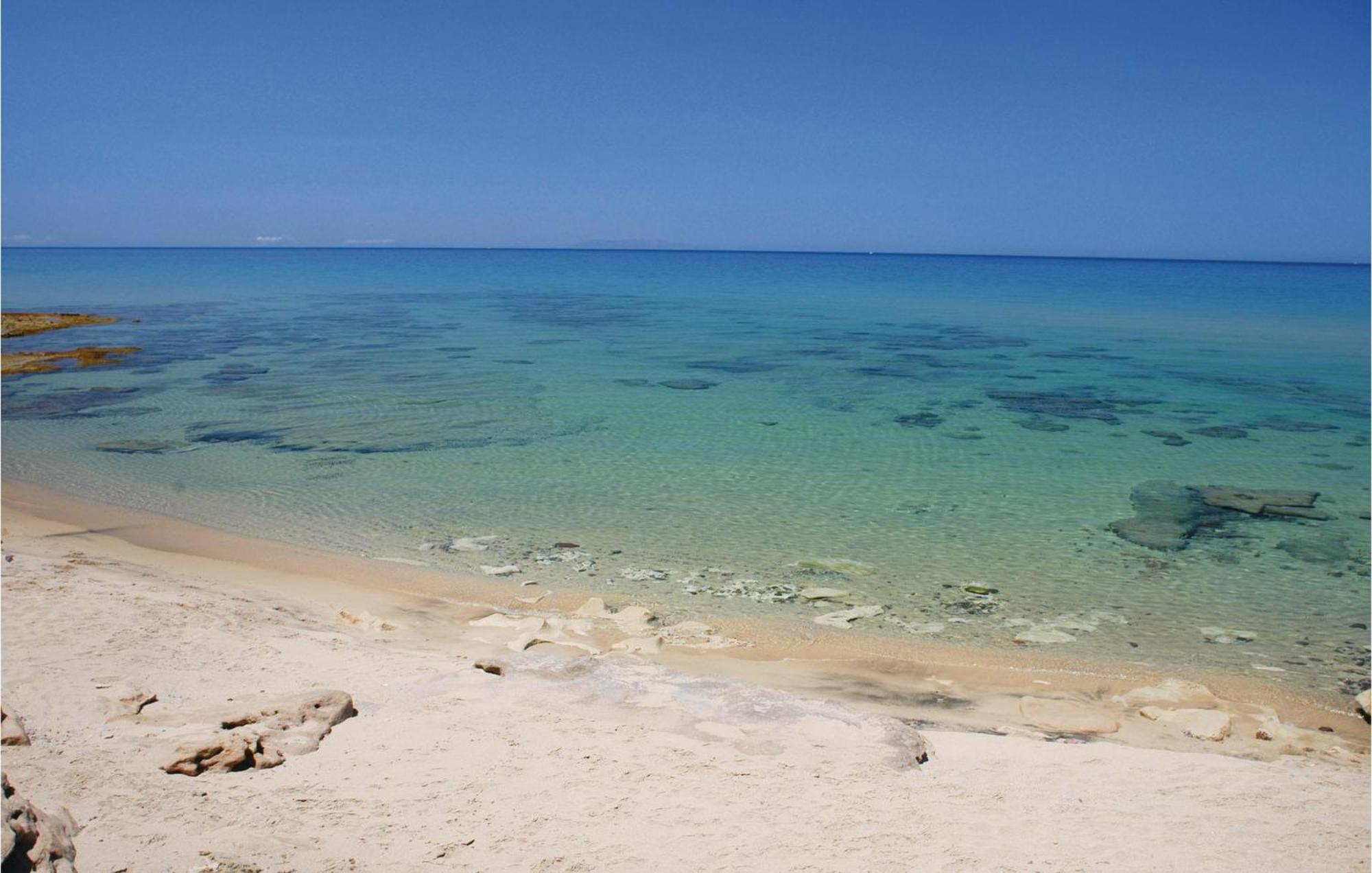 Trilo Beach Monte Nai Exterior foto